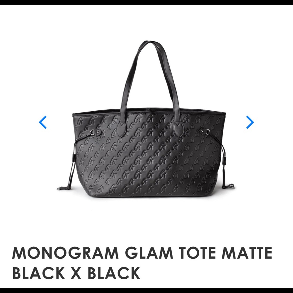 Monogram black tote similar to neverful